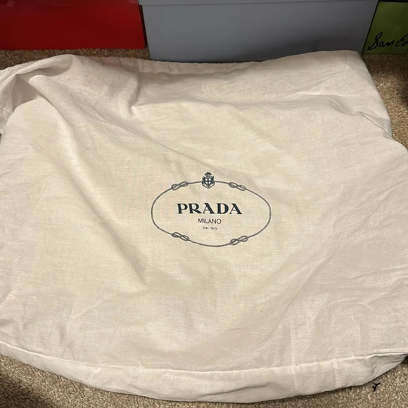 Velvet Prada Backpack never used - Picture 5 of 5